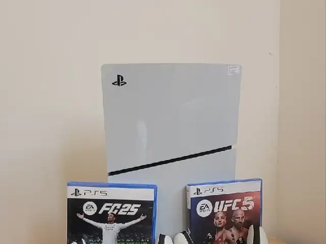 Игрвая приставка PS5 слим, Худжанд