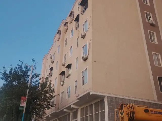 Комната в 2-комн. квартире, 6 этаж, 60м², Кучай айни 50 а, Бохтар (Курган-Тюбе)