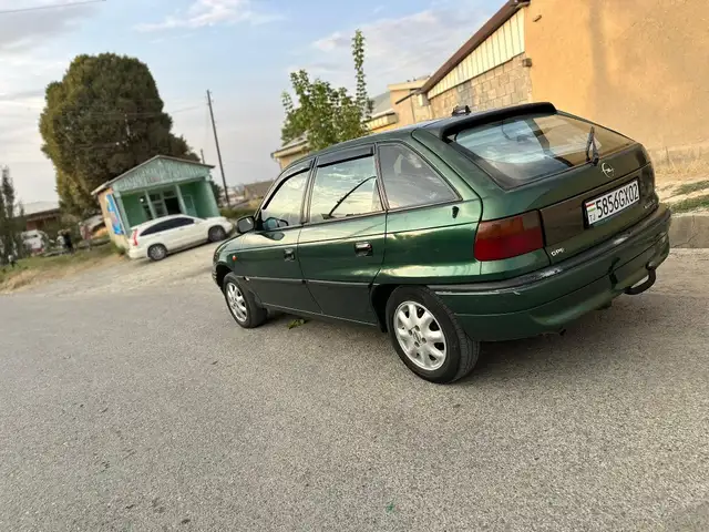 Opel Astra F
