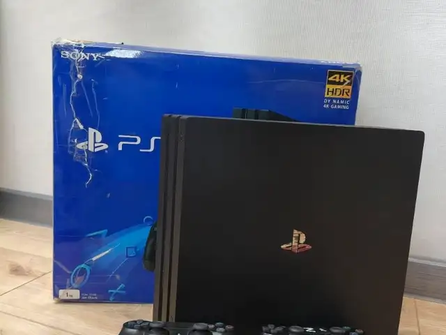 Игровая приставка Sony PS4 Pro, Душанбе