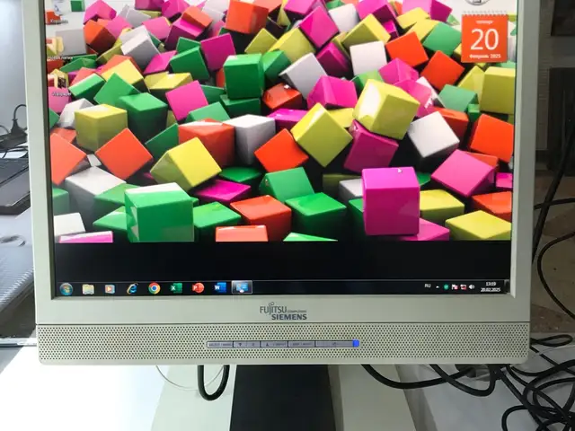 Монитор Fujitsu Siemens 17, Душанбе