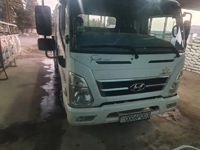 Бортовой автомобиль Hyundai Mighty, 2015, Джайхун (Кумсангир)