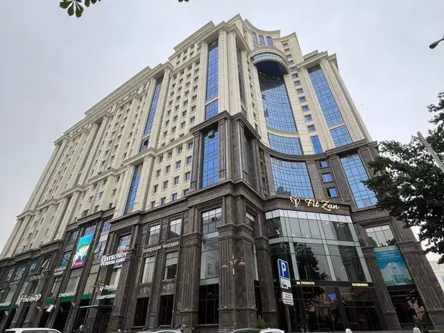 3-комн. квартира, 17 этаж, 147 м², Исмоили Сомони, Душанбе
