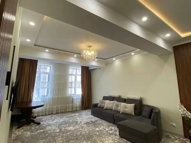 3-комн. квартира, 6 этаж, 107 м², Исмоили Сомони, Душанбе