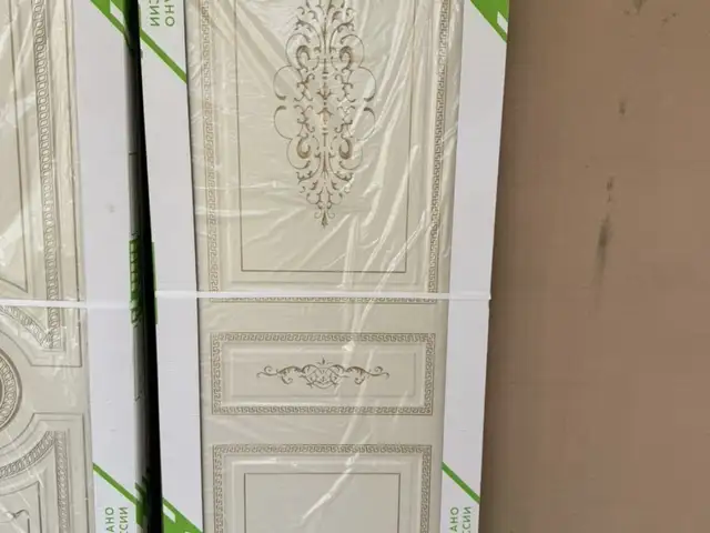 Дверь Эмаль, Душанбе