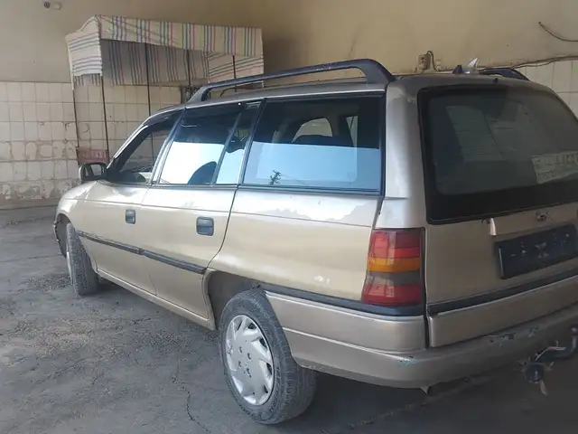 Opel Astra F