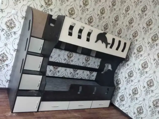 Двухъярусная кровать, Душанбе