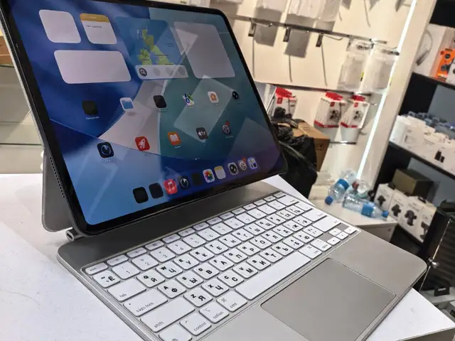 Планшет Apple iPad Pro 13-inch M4 Wi-Fi 256Gb, Душанбе - 9