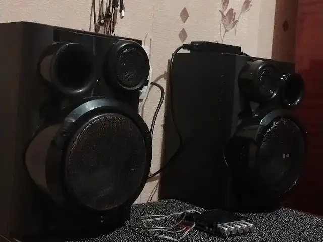 Колонки JVC, Исфара