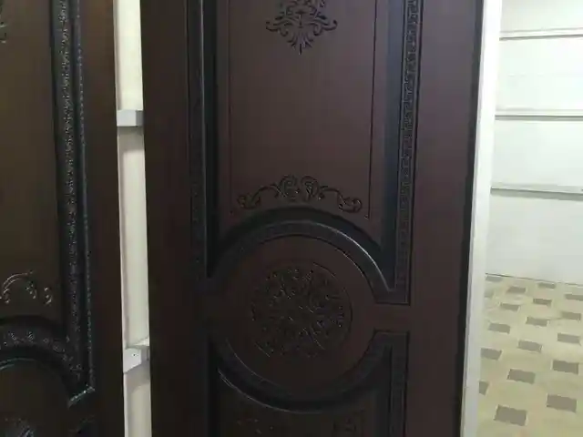 Дверь, Душанбе