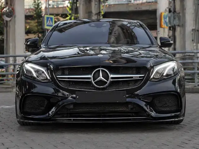 Передний бампер на Mercedes w213 AMG line, Душанбе