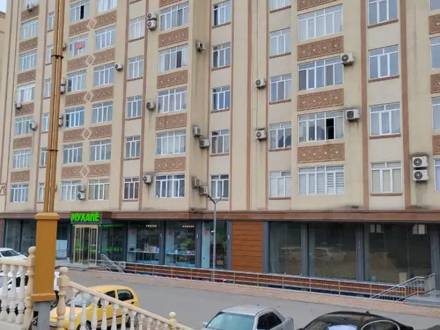 2-комн. квартира, 8 этаж, 43 м², 18мкр, Худжанд