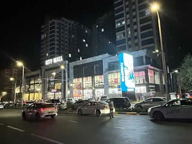 2-комн. квартира, 7 этаж, 66м², 82 мкр, Душанбе