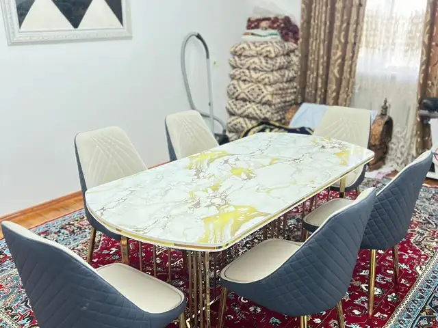 Стол и стулья, Душанбе