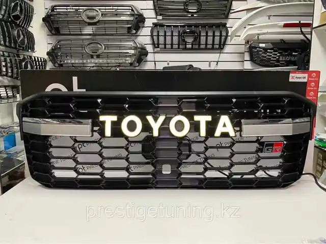 Решетка радиатора Toyota Land Cruiser 300 GR Sport, Душанбе