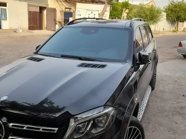 Лобовое стекло от Mersedes-Benz, Худжанд
