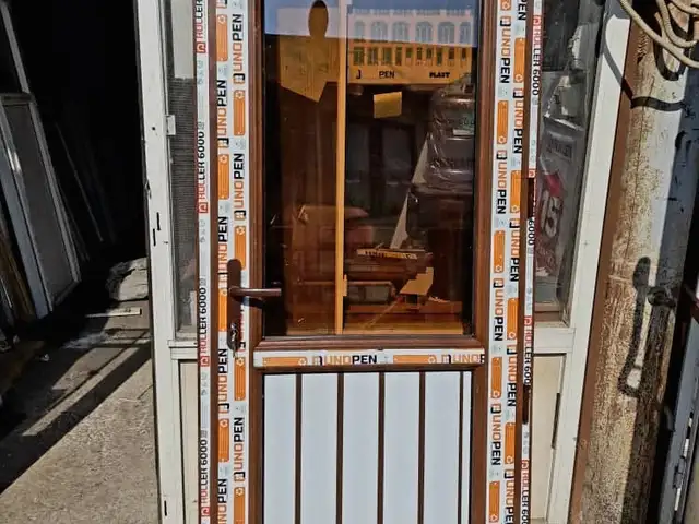 Дверь, Душанбе