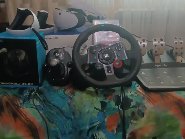 Комплект для виртуальной реальности PSVR2+Logitech G29+Shifter+GT 7 VR, Душанбе