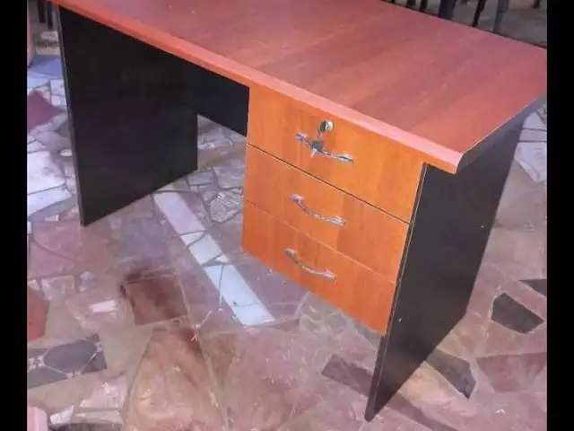 Стол офисный, Душанбе