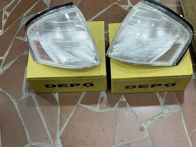 Поворотники от сечка Mercedes Benz w202 Depo, Худжанд