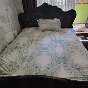 Диван, Худжанд