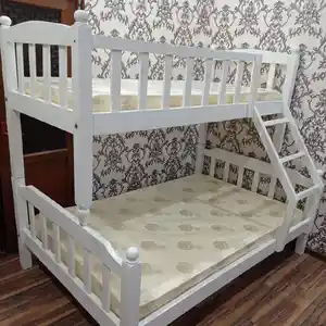 Двухъярусная кровать, Душанбе