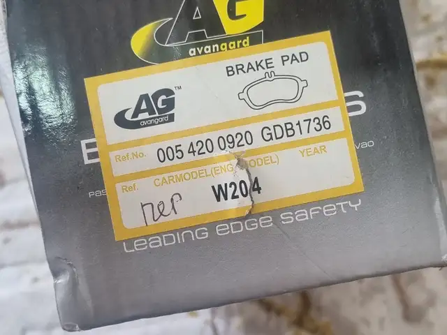 Передние тормозные колодки AG от Mercedes-Benz W204, Душанбе