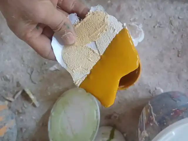 Краска цвета охра, Душанбе