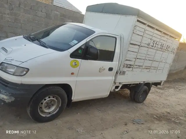 Бортовой автомобиль Hyundai,2006, Турсунзаде