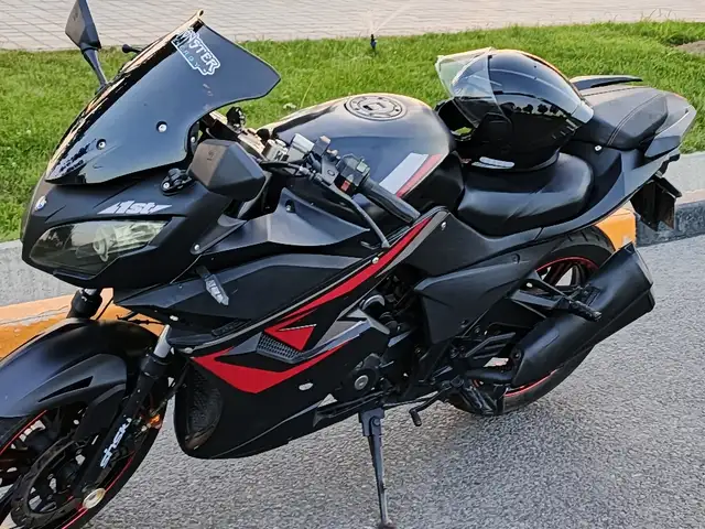 Мотоцикл Suzuki, Душанбе