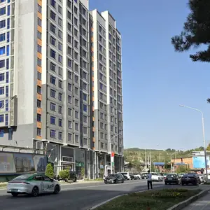3-комн. квартира, 14 этаж, 116 м², Исмоили Сомони, Душанбе