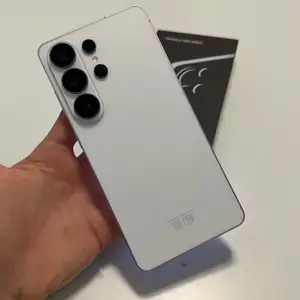 Samsung Galaxy S26 Ultra, Душанбе