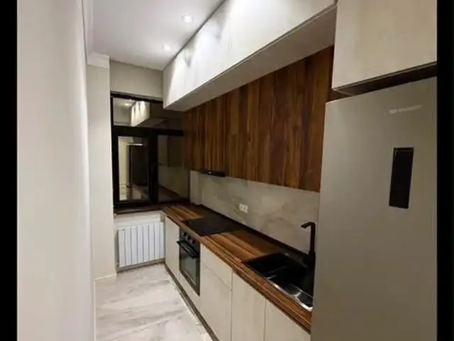 3-комн. квартира, 12 этаж, 89м², И Сомони, Душанбе