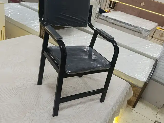 Стул, Душанбе