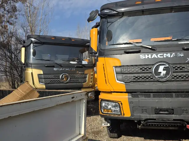 Самосвал Shacman, Душанбе