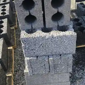 Шлакоблок, Худжанд