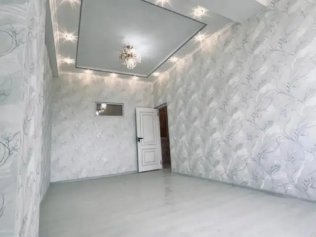 3-комн. квартира, 6 этаж, 80 м², 4 мкр, Турсунзода