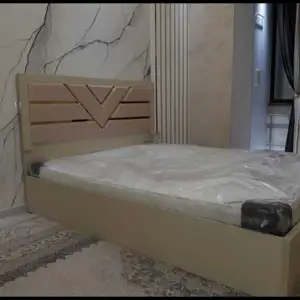 Кровать двуспальная, Душанбе