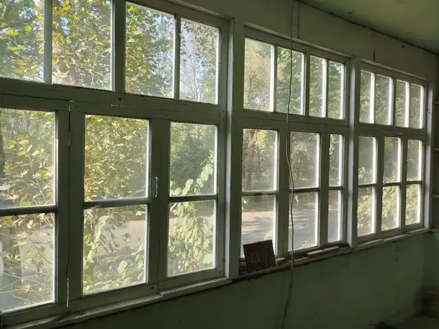 Тирезаҳои чуби, Турсунзаде