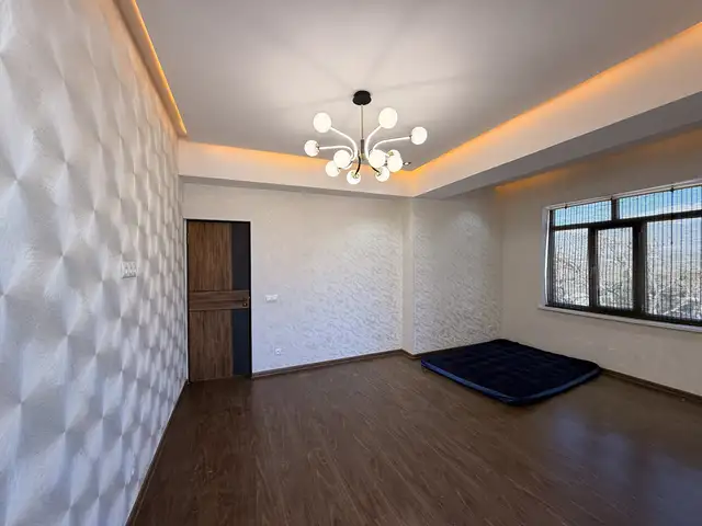 2-комн. квартира, 6 этаж, 65 м², 1 мкр, Турсунзаде