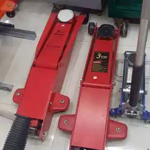 Домкрат, Душанбе