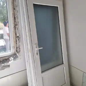 Дверь, Худжанд