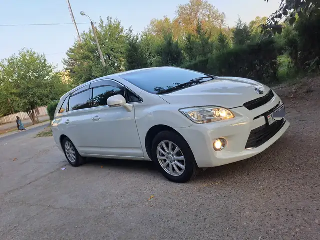 Toyota Mark X ZiO