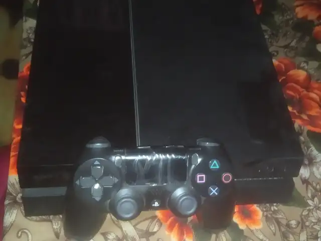 Игровая приставка playstation 4 fat, Хуҷанд