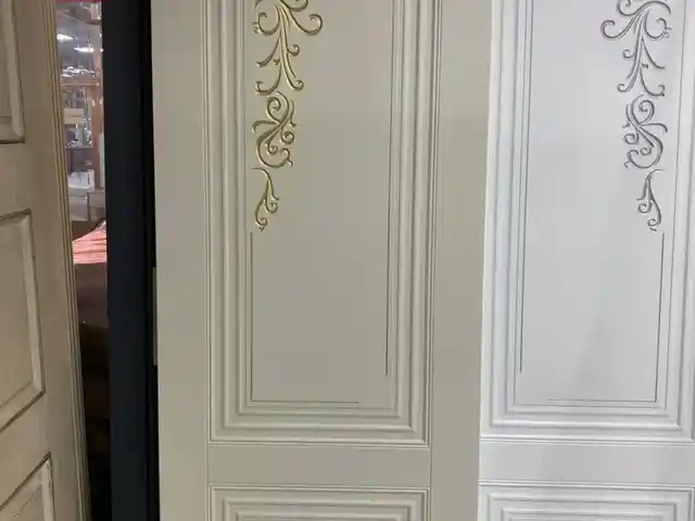 Двери Эмайл, Душанбе