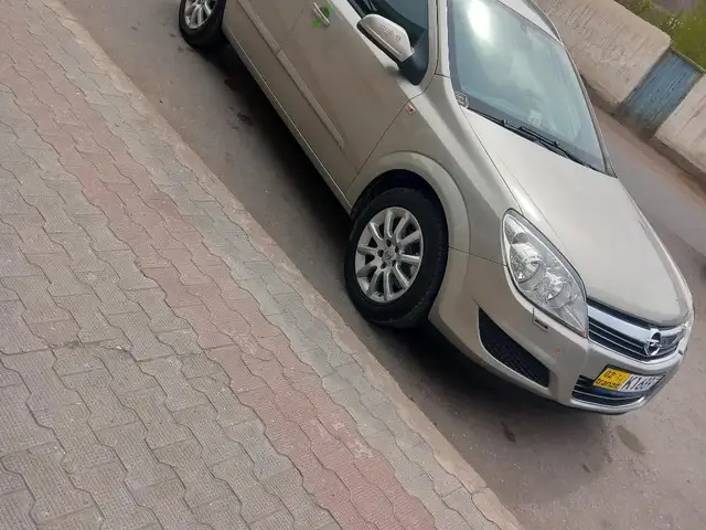 Opel Astra H