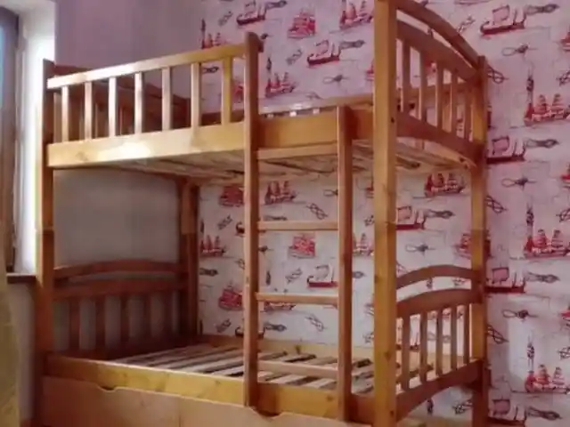 Двухъярусная кровать, Душанбе