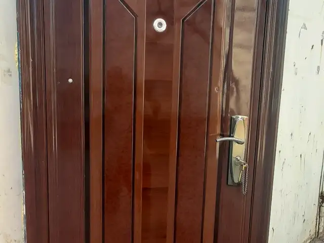 Дверь, Худжанд