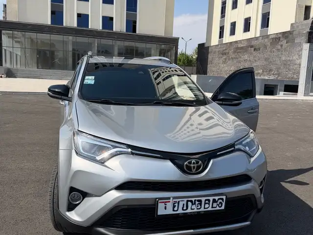 Toyota RAV 4