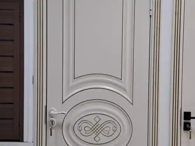 Дверь, Душанбе